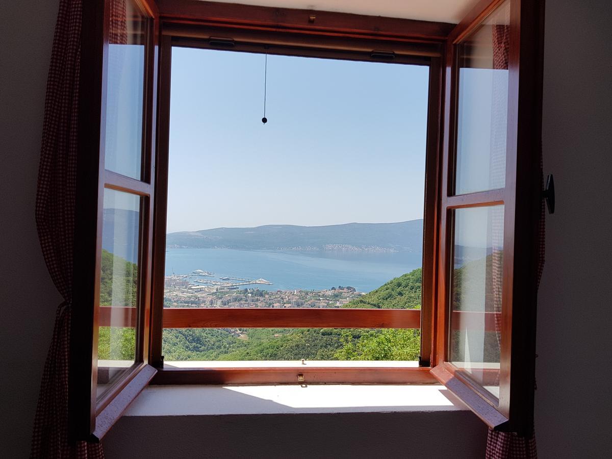 Casa Di Lukovic II Villa Тиват Екстериор снимка